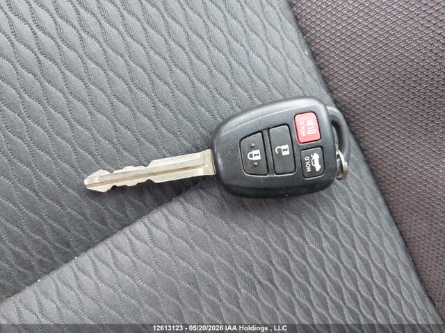12613123 :رقم المزاد ، 2T1BURHE2HC824343 vin ، 2017 Toyota Corolla Le مزاد بيع