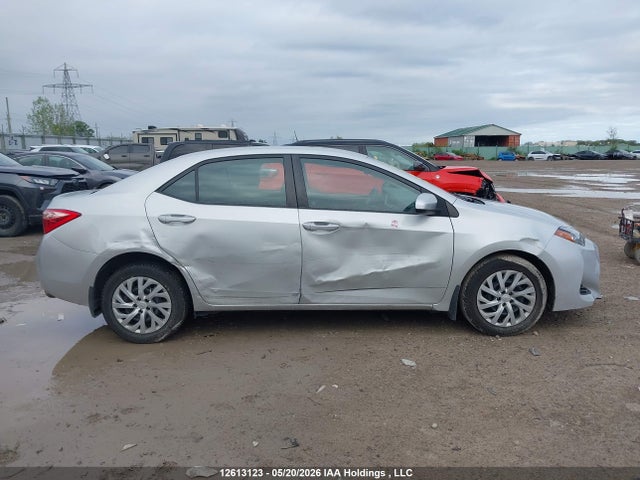 12613123 :رقم المزاد ، 2T1BURHE2HC824343 vin ، 2017 Toyota Corolla Le مزاد بيع