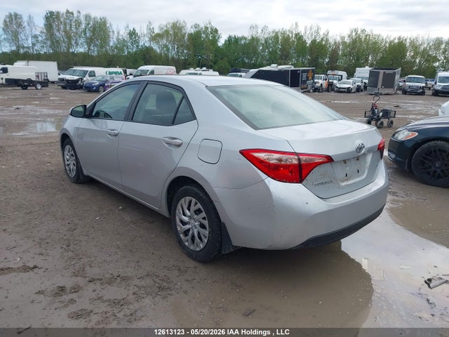 12613123 :رقم المزاد ، 2T1BURHE2HC824343 vin ، 2017 Toyota Corolla Le مزاد بيع
