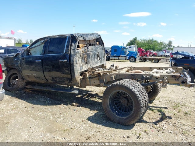 2023 Gmc Sierra 3500hd Denali მანქანა იყიდება აუქციონზე, vin: 1GT49WEY0PF102544, აუქციონის ნომერი: 12613133