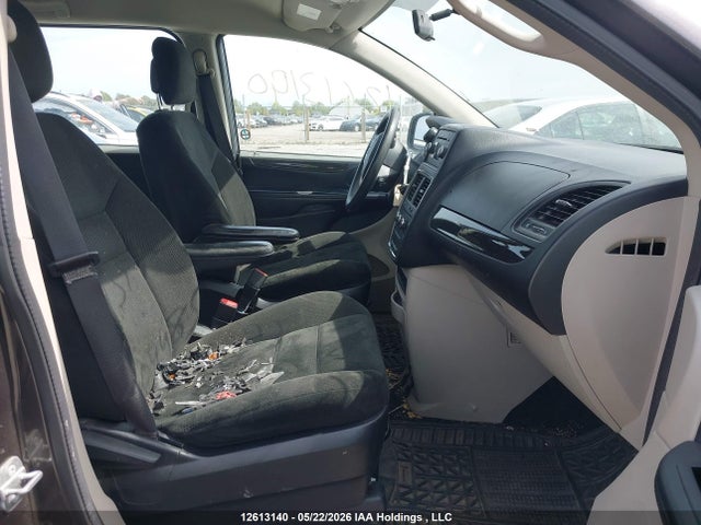 12613140 :رقم المزاد ، 2C4RDGBG4FR604485 vin ، 2015 Dodge Grand Caravan Se مزاد بيع