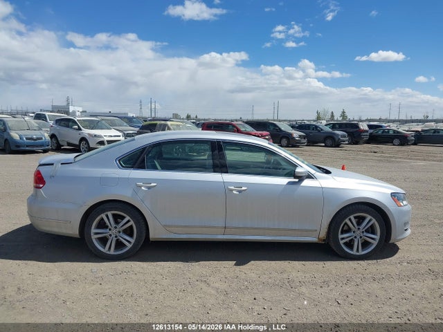 12613154 :رقم المزاد ، 1VWCH7A31DC119930 vin ، 2013 Volkswagen Passat 2.5l Highline مزاد بيع