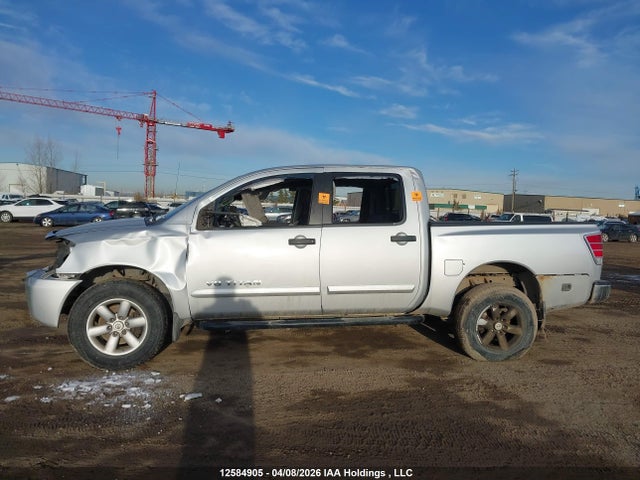 12584905 :رقم المزاد ، 1N6AA0EC0CN306222 vin ، 2012 Nissan Titan Pro-4x/s/sl/sv مزاد بيع