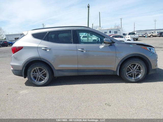 5XYZUDLB4HG472742 Hyundai Santa Fe Sport 2.4 Se