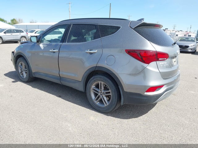 5XYZUDLB4HG472742 Hyundai Santa Fe Sport 2.4 Se
