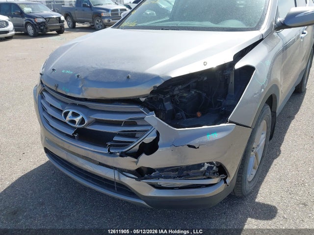 5XYZUDLB4HG472742 Hyundai Santa Fe Sport 2.4 Se