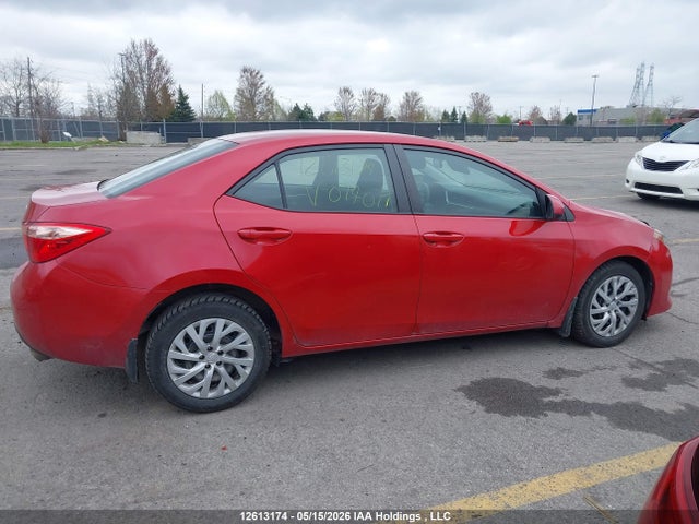 Toyota Corolla 2018 2T1BURHE0JC074074 Image 13