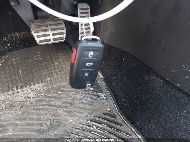12613180 :رقم المزاد ، 1VWKA7A35KC005443 vin ، 2019 Volkswagen Passat Wolfsburg Edition مزاد بيع
