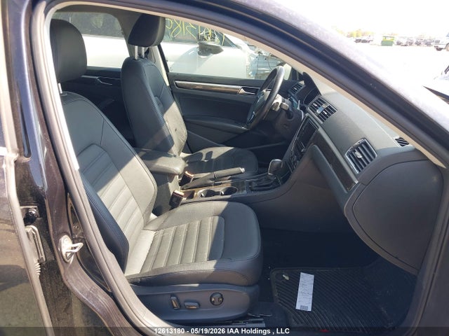 12613180 :رقم المزاد ، 1VWKA7A35KC005443 vin ، 2019 Volkswagen Passat Wolfsburg Edition مزاد بيع