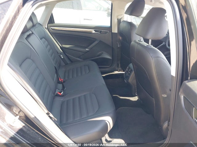 12613180 :رقم المزاد ، 1VWKA7A35KC005443 vin ، 2019 Volkswagen Passat Wolfsburg Edition مزاد بيع
