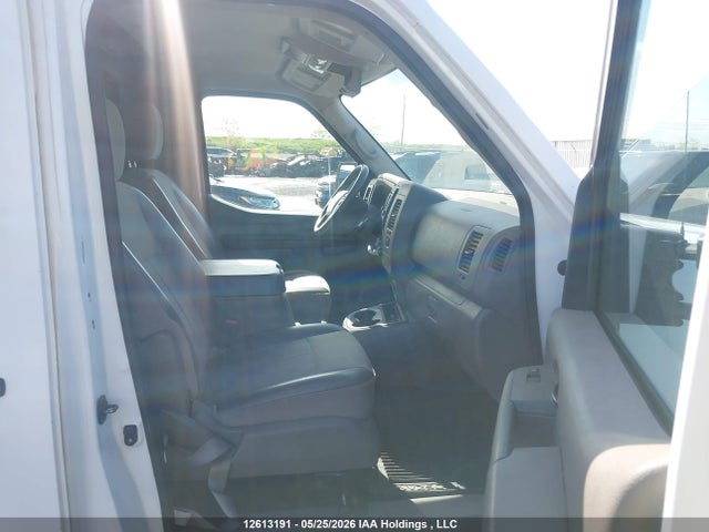 Продажа на аукционе авто 2016 Nissan Nv Cargo Nv3500 Hd S V8/sv V8, vin: 1N6AF0KY4GN806052, номер лота: 12613191