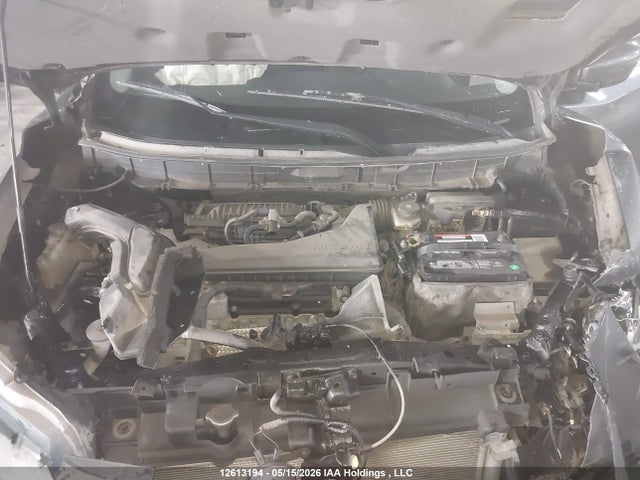 5N1AT2MV4HC789871 Nissan Rogue S/sl Platinum/sv