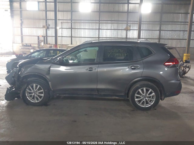 5N1AT2MV4HC789871 Nissan Rogue S/sl Platinum/sv