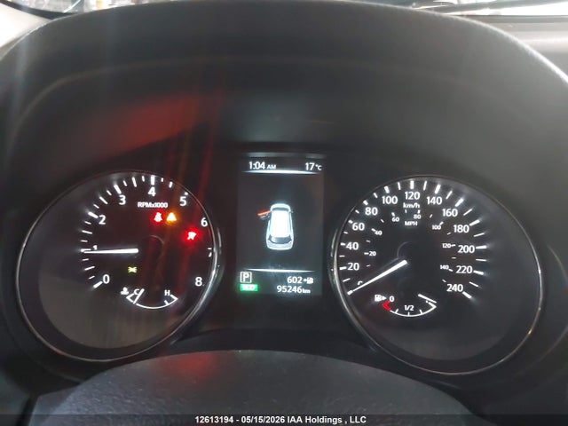 5N1AT2MV4HC789871 Nissan Rogue S/sl Platinum/sv