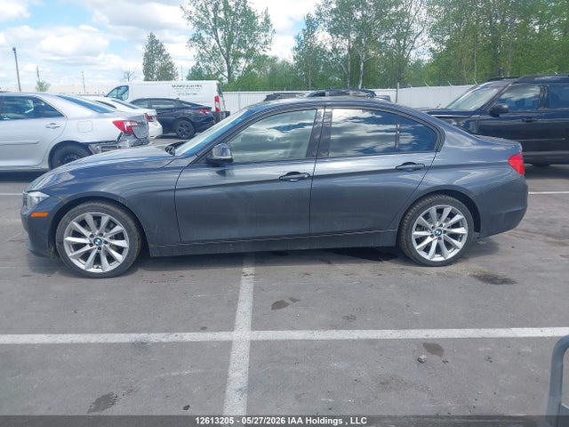 12613205 :رقم المزاد ، WBA3C3C5XDF981161 vin ، 2013 Bmw 320i Xdrive مزاد بيع