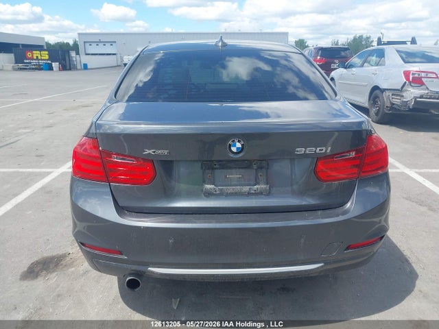 12613205 :رقم المزاد ، WBA3C3C5XDF981161 vin ، 2013 Bmw 320i Xdrive مزاد بيع