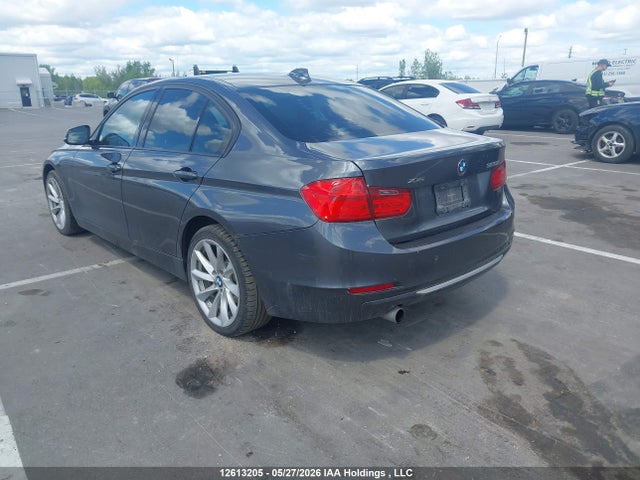 12613205 :رقم المزاد ، WBA3C3C5XDF981161 vin ، 2013 Bmw 320i Xdrive مزاد بيع