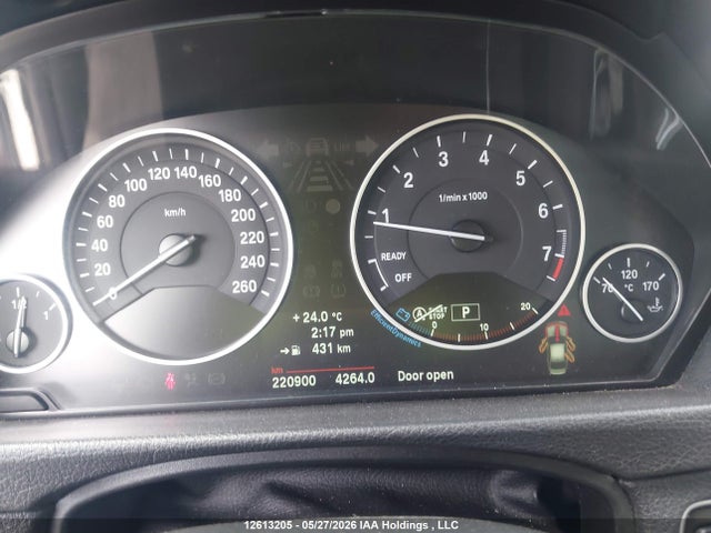 12613205 :رقم المزاد ، WBA3C3C5XDF981161 vin ، 2013 Bmw 320i Xdrive مزاد بيع