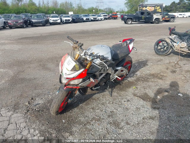ZD4TYUA06GS000258 Aprilia Tuono V4 1100 Factory