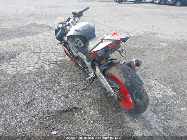 ZD4TYUA06GS000258 Aprilia Tuono V4 1100 Factory