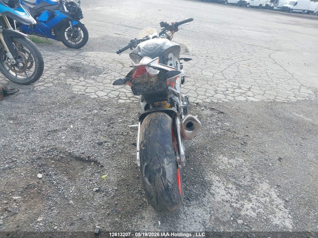 ZD4TYUA06GS000258 Aprilia Tuono V4 1100 Factory