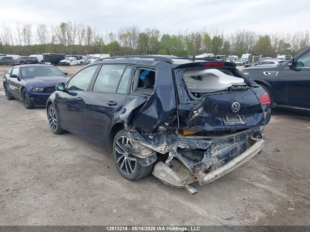 3VW017AU2HM523436 Volkswagen Golf Sportwagen S