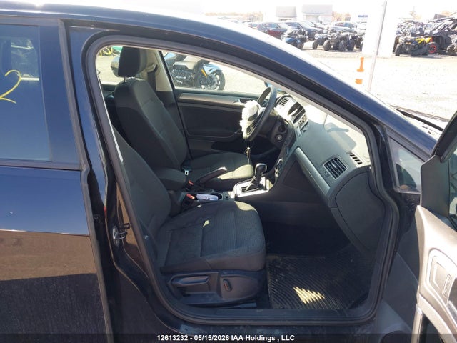 3VW217AU5HM024770 Volkswagen Golf S/wolfsburg/se/sel