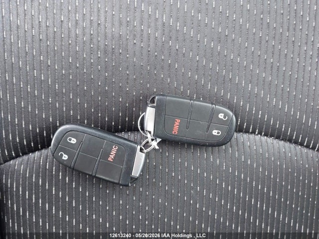 12613240 :رقم المزاد ، 3C4PDCAB5ET295028 vin ، 2014 Dodge Journey مزاد بيع
