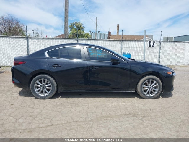 Aukcja sprzedaży 2024 Mazda Mazda3 Gs, vin: JM1BPACM1R1712727, numer aukcji: 12613242