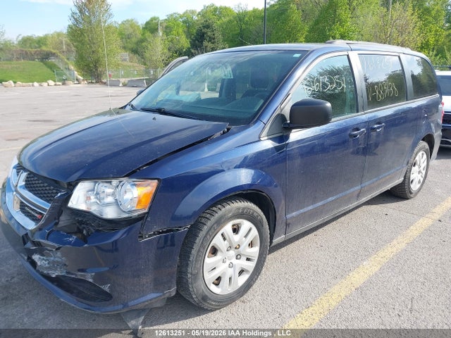 12613251 :رقم المزاد ، 2C4RDGBG3HR883138 vin ، 2017 Dodge Grand Caravan مزاد بيع