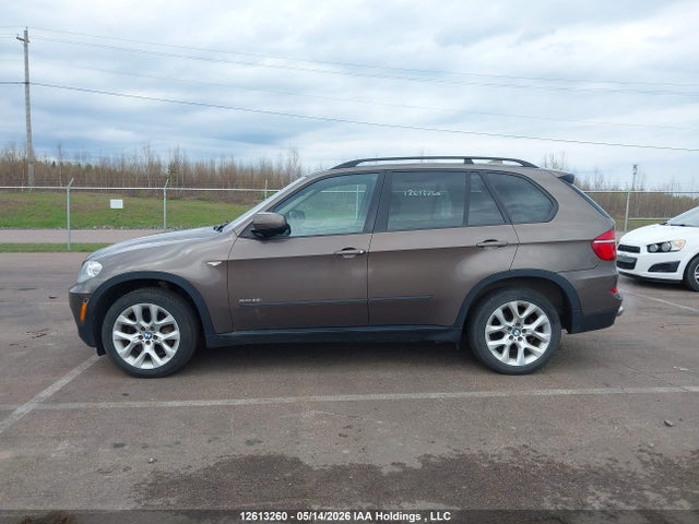 12613260 :رقم المزاد ، 5UXZV4C56D0E04693 vin ، 2013 Bmw X5 Xdrive35i مزاد بيع