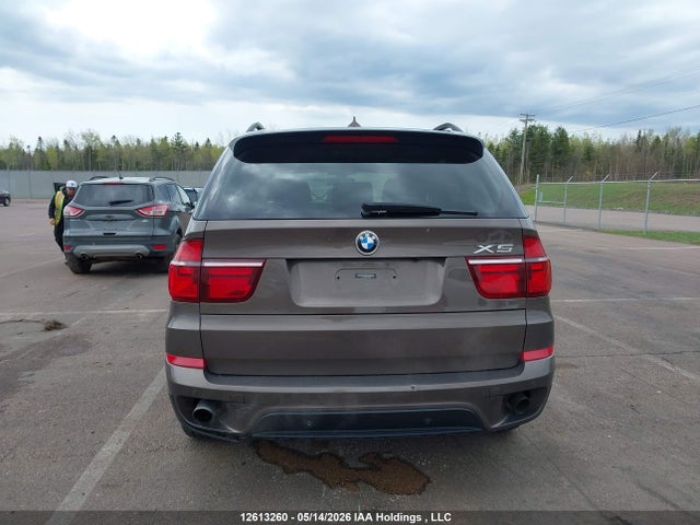 12613260 :رقم المزاد ، 5UXZV4C56D0E04693 vin ، 2013 Bmw X5 Xdrive35i مزاد بيع