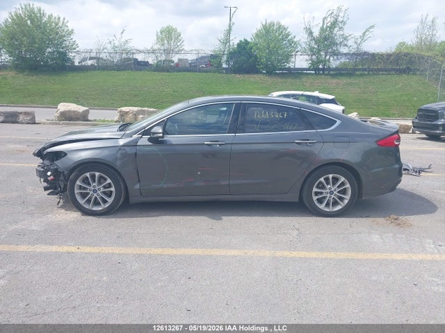 3FA6P0SU5LR225417 Ford Fusion