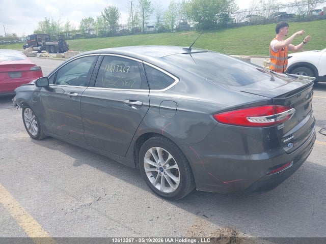 3FA6P0SU5LR225417 Ford Fusion