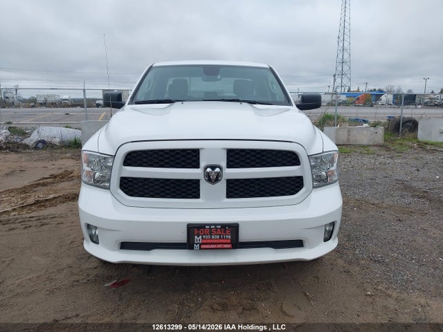 12613299 :رقم المزاد ، 1C6RR7FT5NS234161 vin ، 2022 Ram 1500 Classic Tradesman مزاد بيع