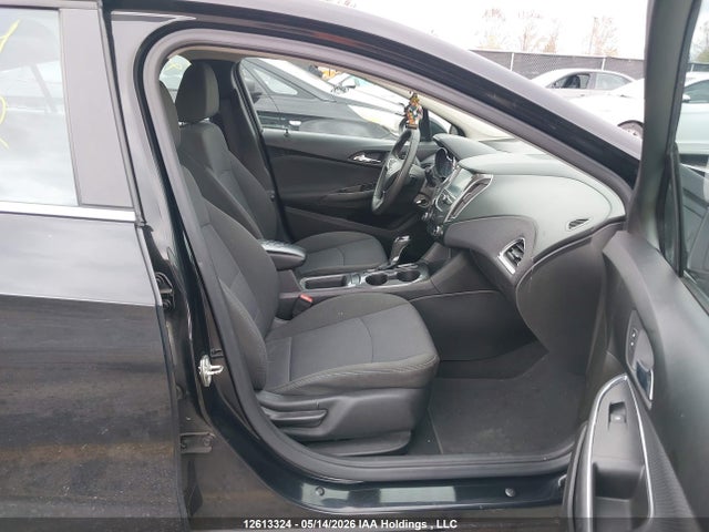 2018 Chevrolet Cruze მანქანა იყიდება აუქციონზე, vin: 1G1BE5SM0J7154782, აუქციონის ნომერი: 12613324