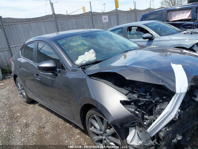 3MZBN1W3XJM168600 Mazda 3 Grand Touring