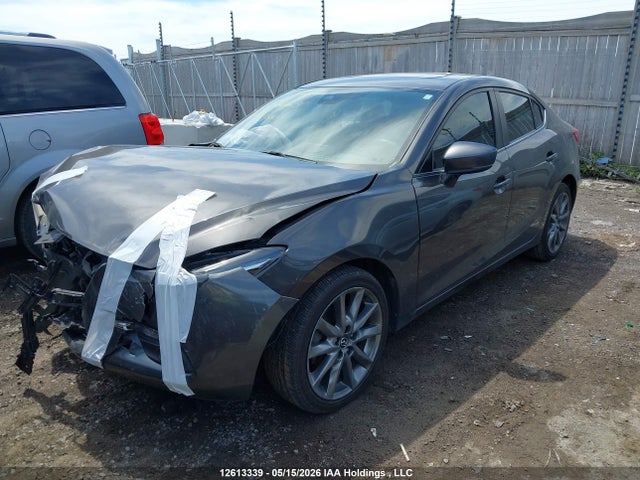 3MZBN1W3XJM168600 Mazda 3 Grand Touring