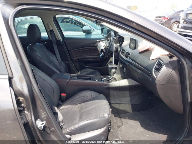 3MZBN1W3XJM168600 Mazda 3 Grand Touring