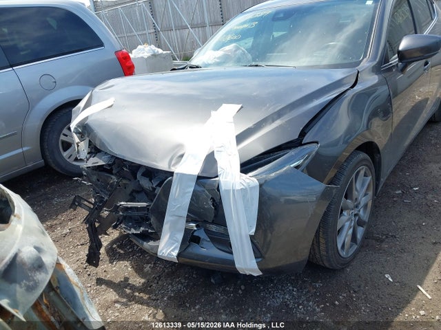 3MZBN1W3XJM168600 Mazda 3 Grand Touring