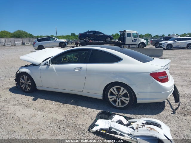WDDGJ8JB5EG181949 Mercedes-Benz C 350 4matic