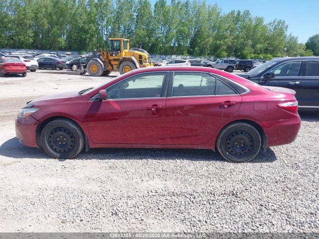 2015 Toyota Camry Le/xle/se/xse მანქანა იყიდება აუქციონზე, vin: 4T1BF1FK8FU911793, აუქციონის ნომერი: 12613355