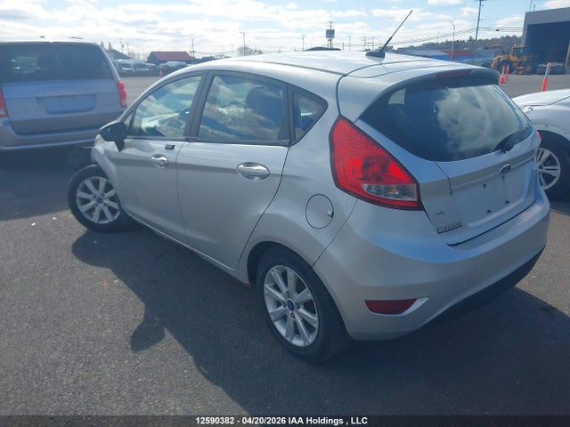 Продажа на аукционе авто 2013 Ford Fiesta Se, vin: 3FADP4EJ8DM102418, номер лота: 12590382