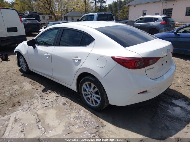 Mazda 3 Gs 2018 JM1BN1V79J1189460 Image 3