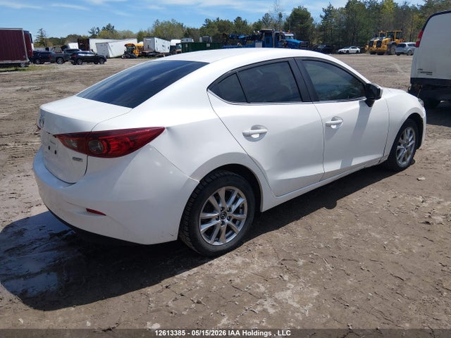 Mazda 3 Gs 2018 JM1BN1V79J1189460 Image 4