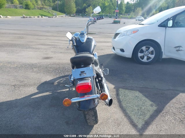 12613389 :رقم المزاد ، JKBVNCB103A100179 vin ، 2003 Kawasaki Vn800 B مزاد بيع