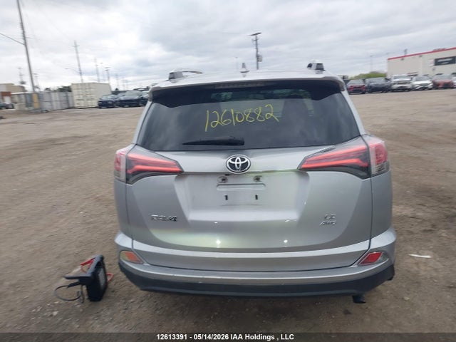 2T3BFREV7GW426788 Toyota RAV4 LE
