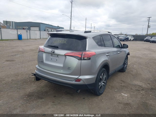 2T3BFREV7GW426788 Toyota RAV4 LE