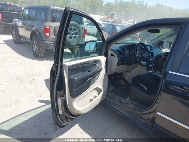 2C4RDGDG1FR744183 Dodge Grand Caravan Crew