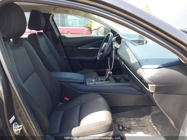 12613415 :رقم المزاد ، 3MVDMBB77MM205330 vin ، 2021 Mazda Cx-30 Gx مزاد بيع